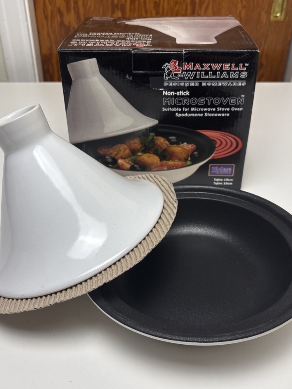 Maxwell Williams 19cm Ceramic Stoneware Non Stick Tajine Microstoven White New